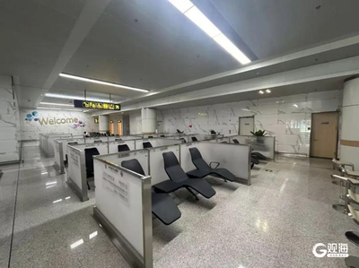 貼心守候每一程 青島機場持續(xù)優(yōu)化旅客休息設(shè)施，升級飲水服務(wù)暖人心